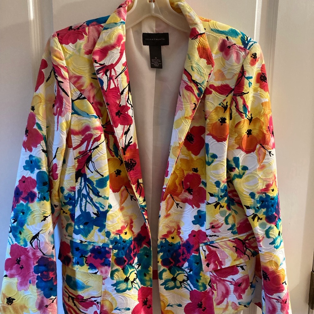 Dillard’s Investments Multicolor Floral Jacket